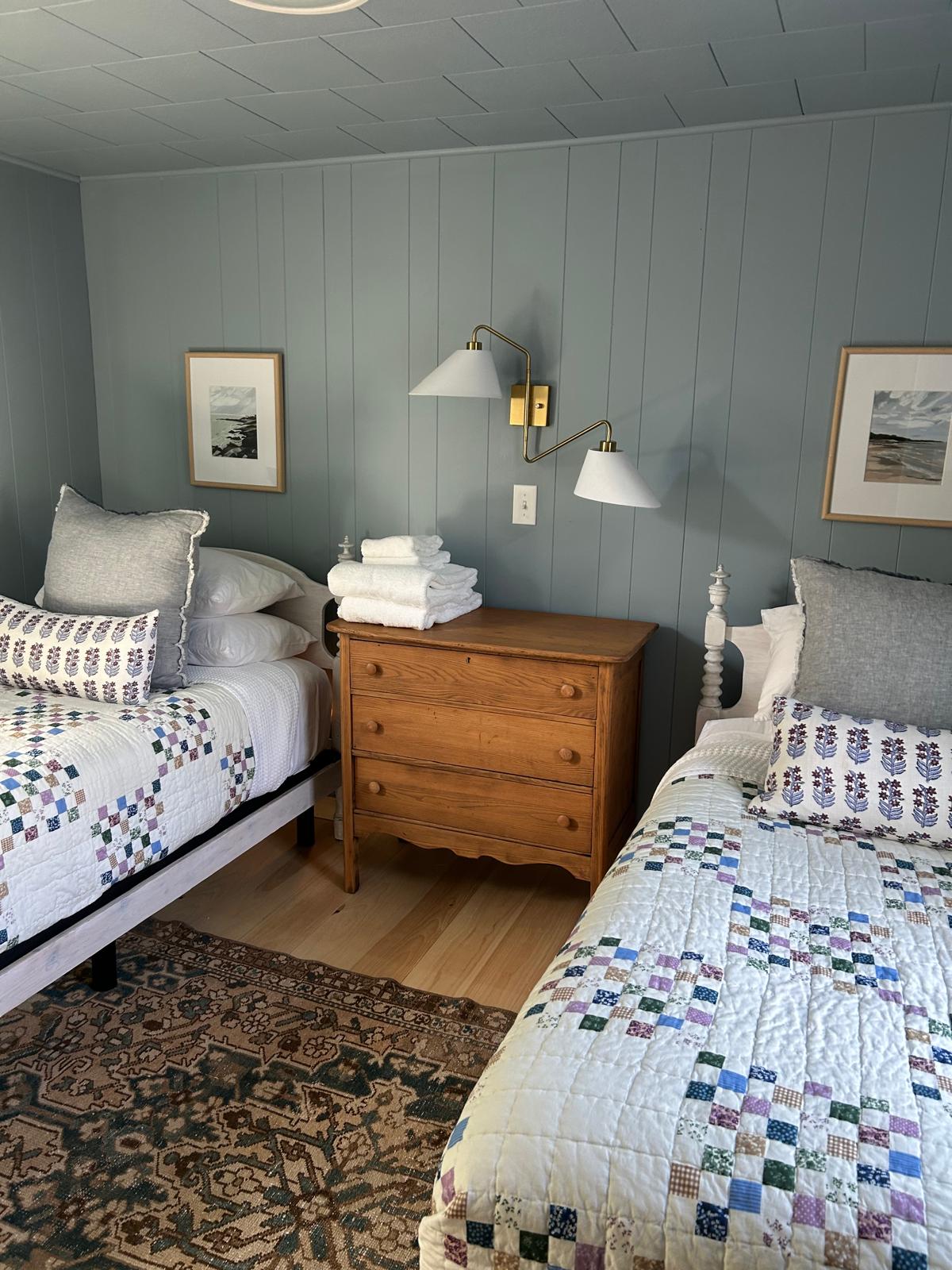 Twin bedroom cleaned by Smart Clean